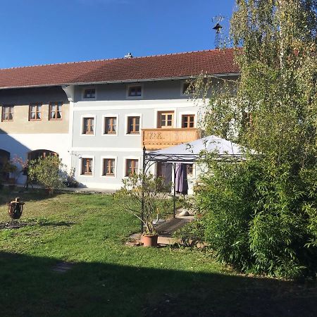 Pferdehof Dietzsch, Tittmoning Exteriör bild